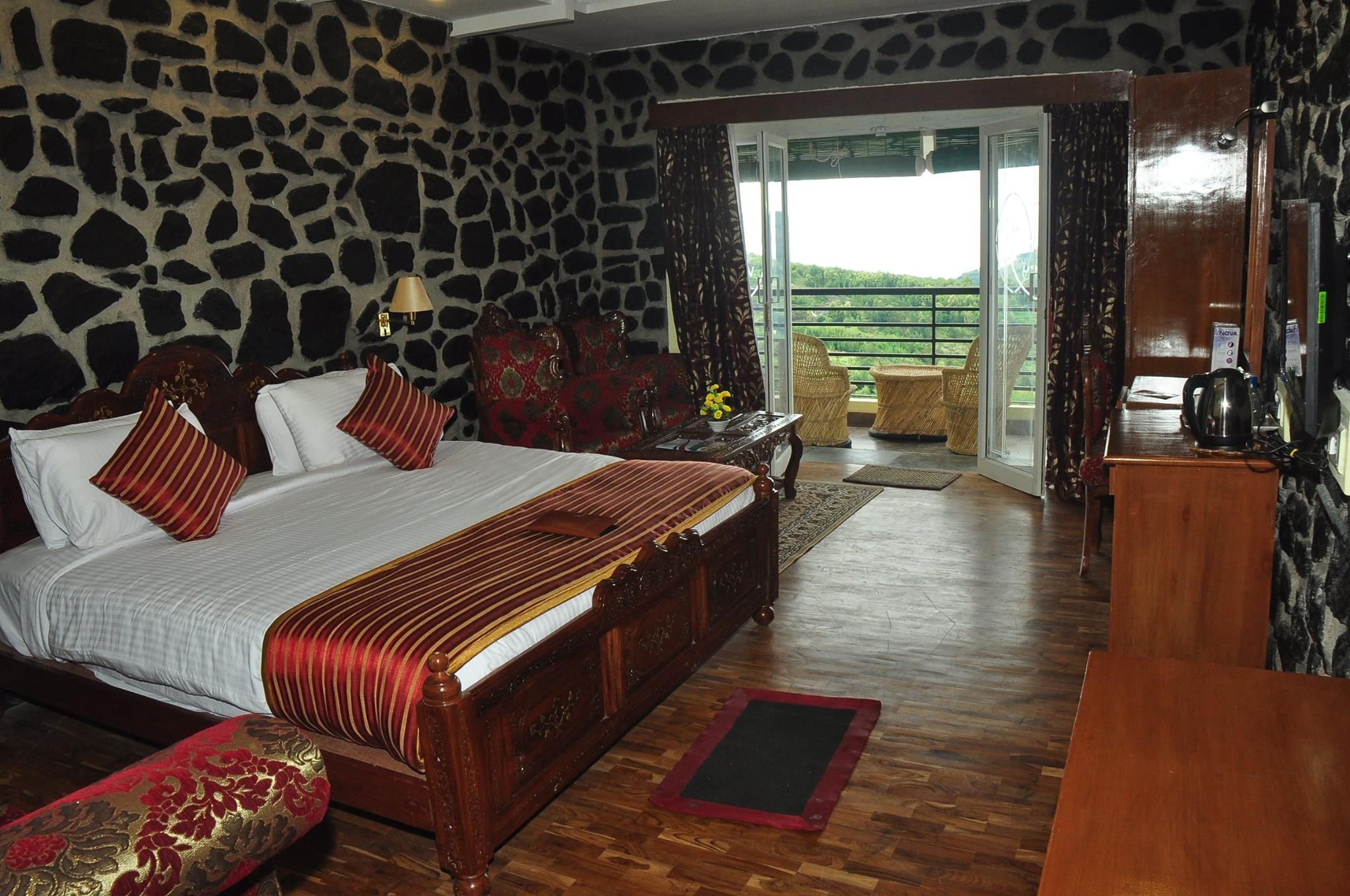 Jem Valley Resort Deluxe Room 6