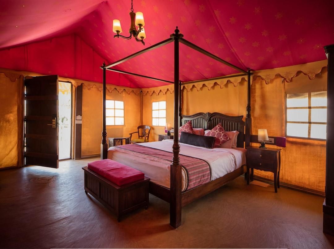 Deluxe A/c Hut King-Size Bed