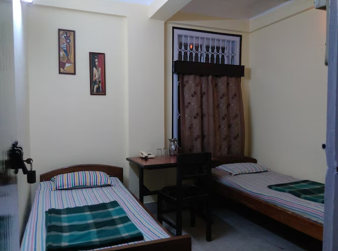 Hotel Prince B Double Standard NON AC Room