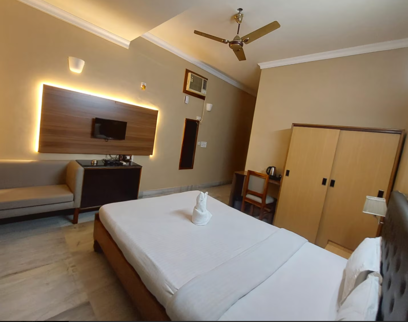 Deluxe Double Non AC