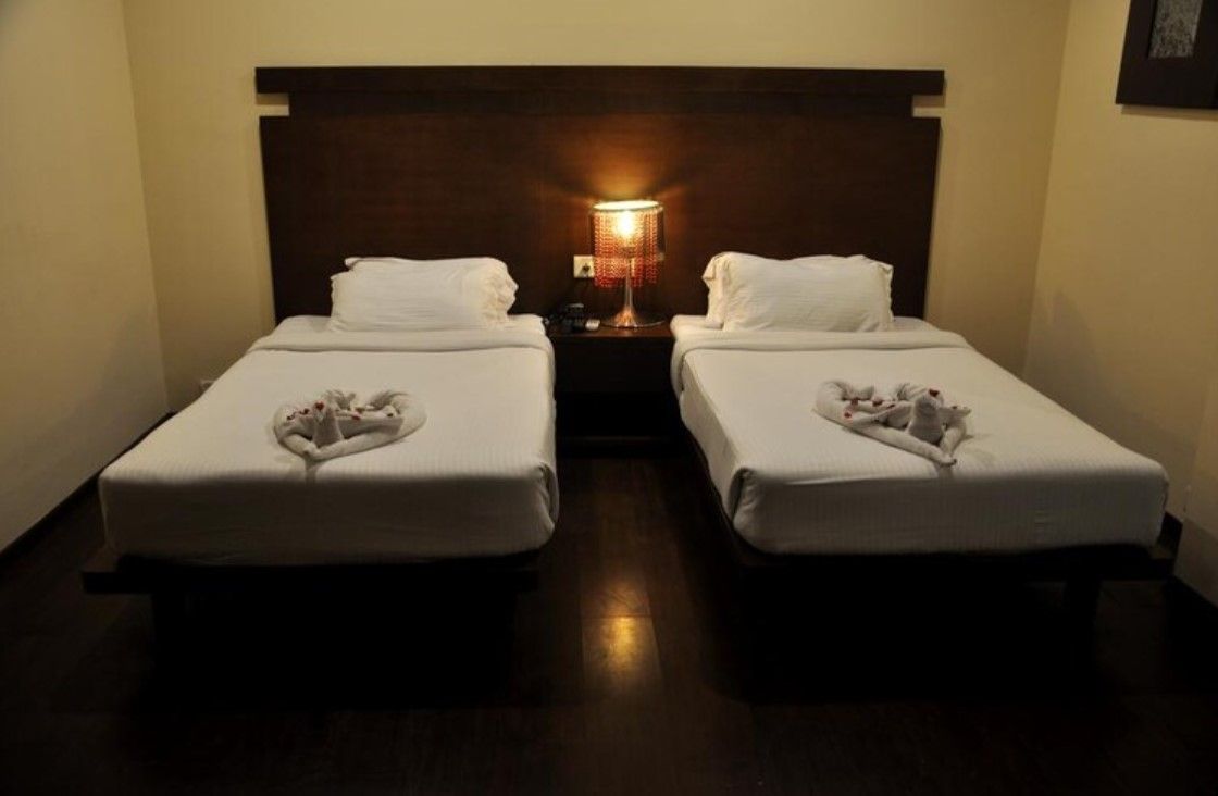 Hotel MD s Continental Deluxe Twin Beds 2