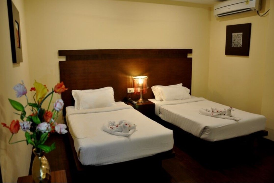 Hotel MD s Continental Deluxe Twin Beds