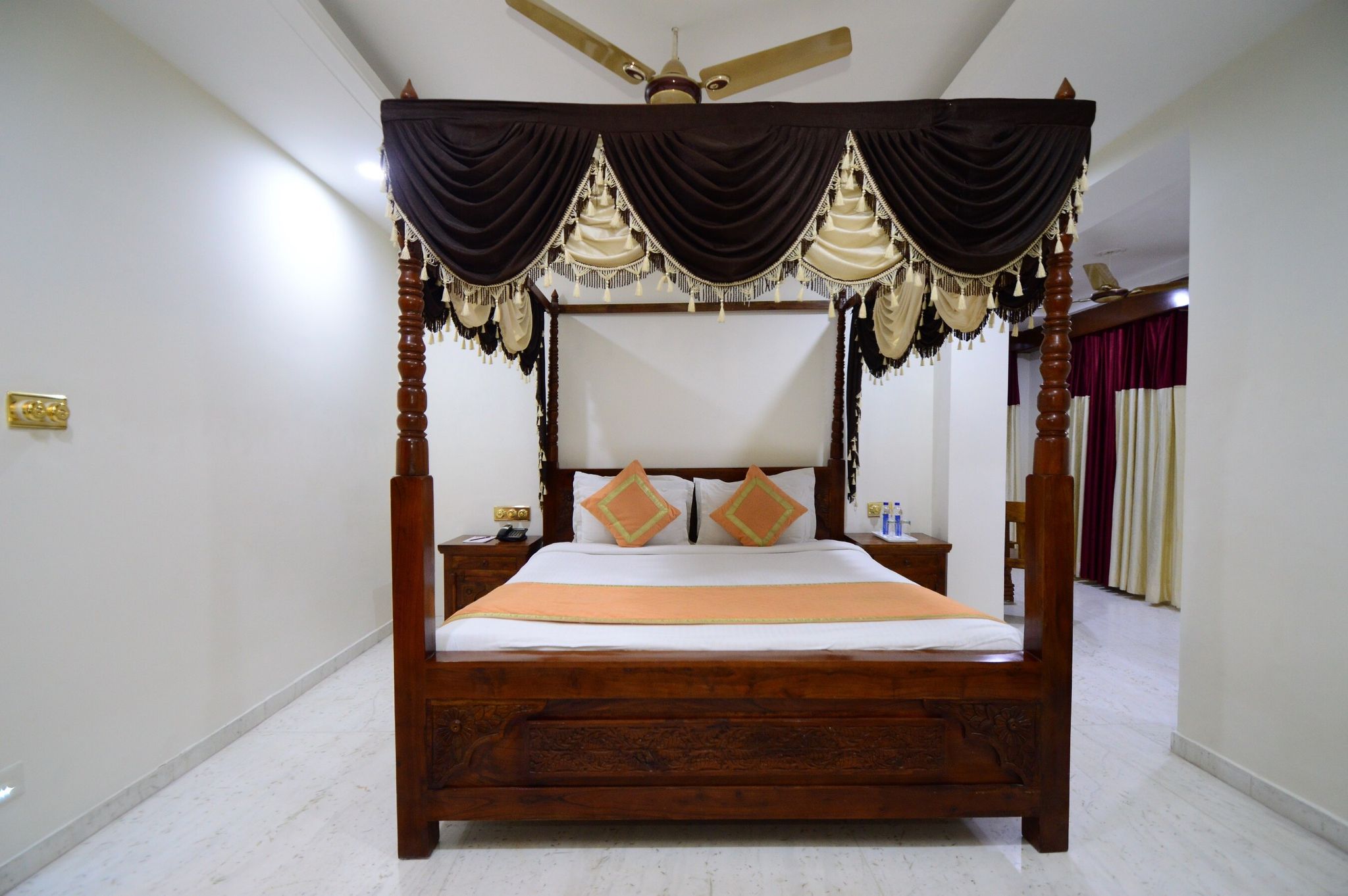 Lilypool - The Heritage Jalmahal Deluxe Heritage 4