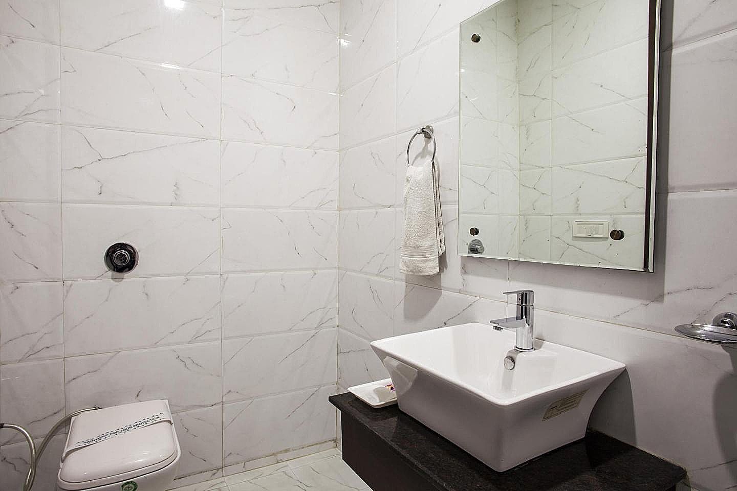 Hotel Popular Deluxe Room 10