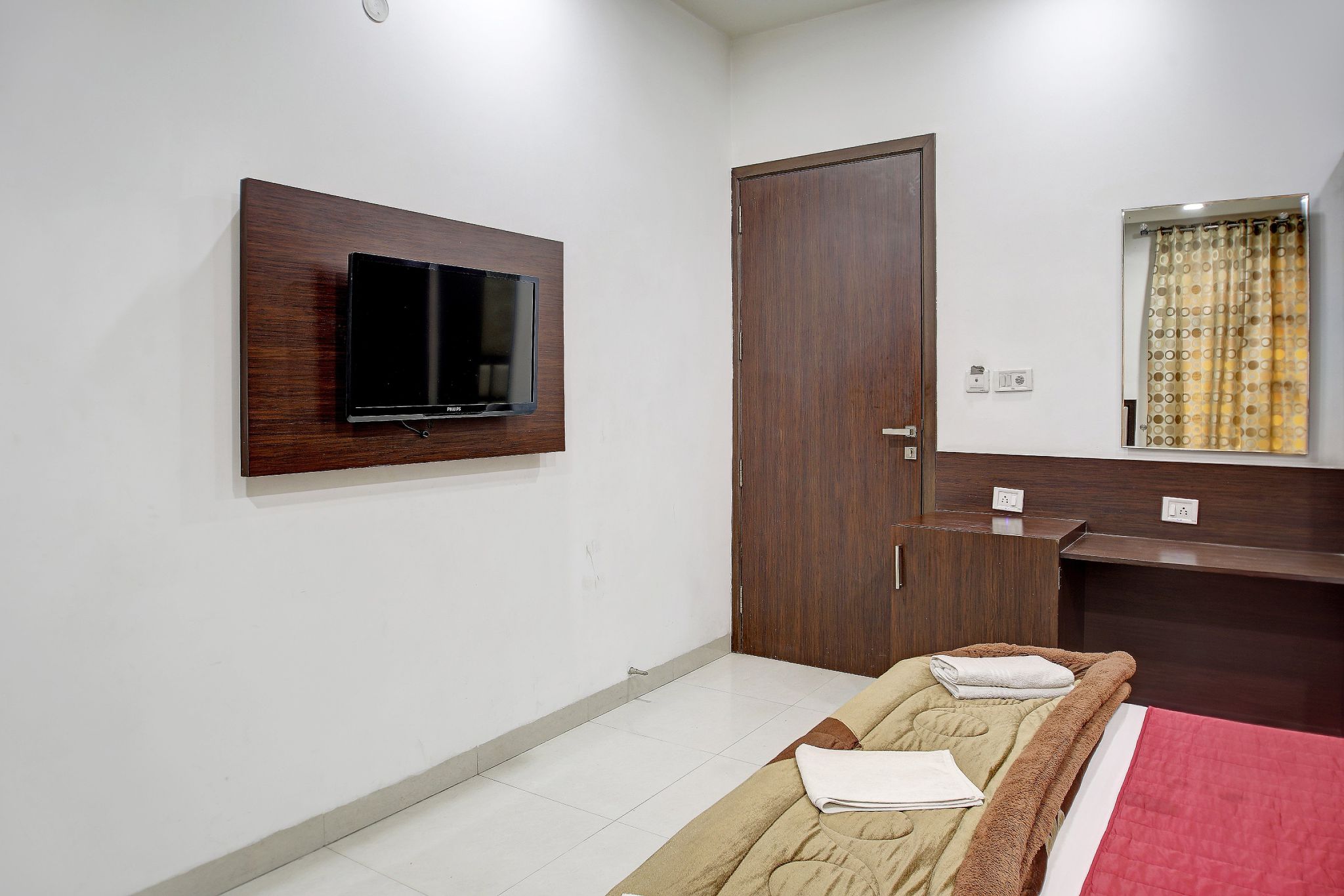 Hotel Popular Deluxe Room 13