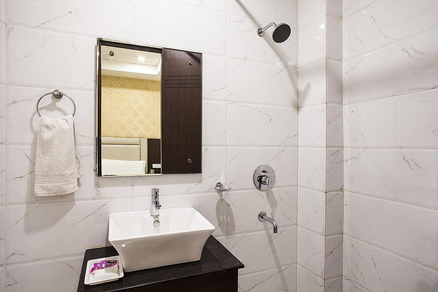 Hotel Popular Deluxe Room 11