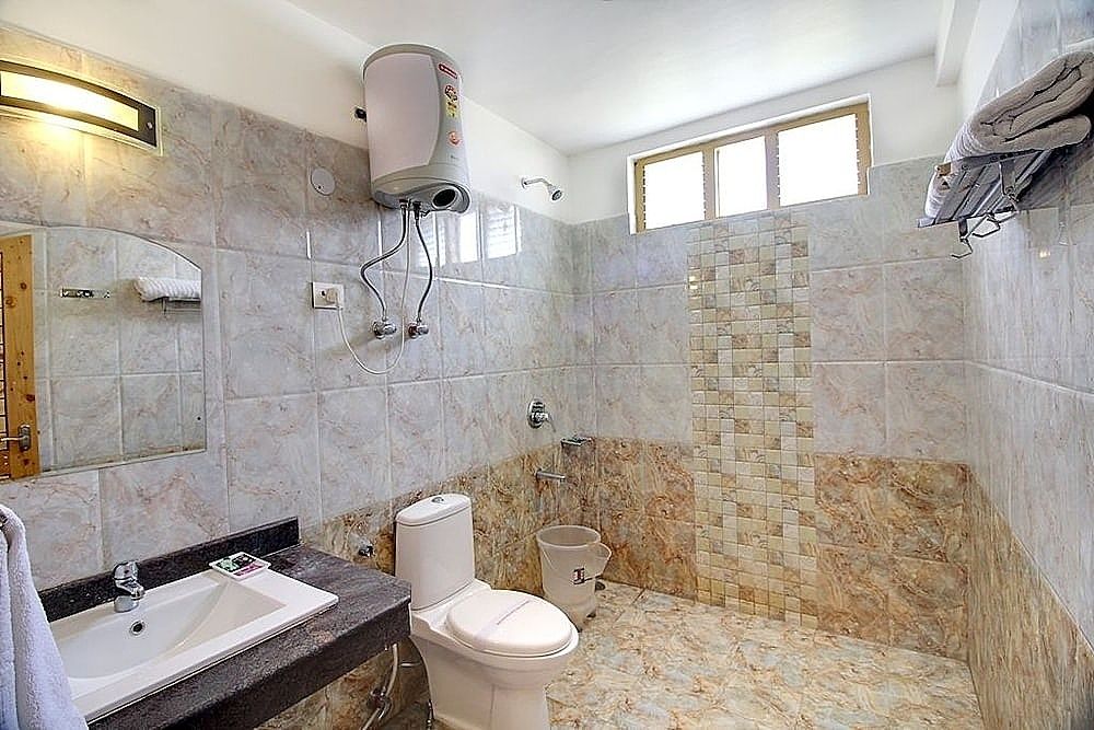 Thomas Villa, Hotel and Cottages Deluxe Room (Mountain View) with Complimentary Breakfast 4