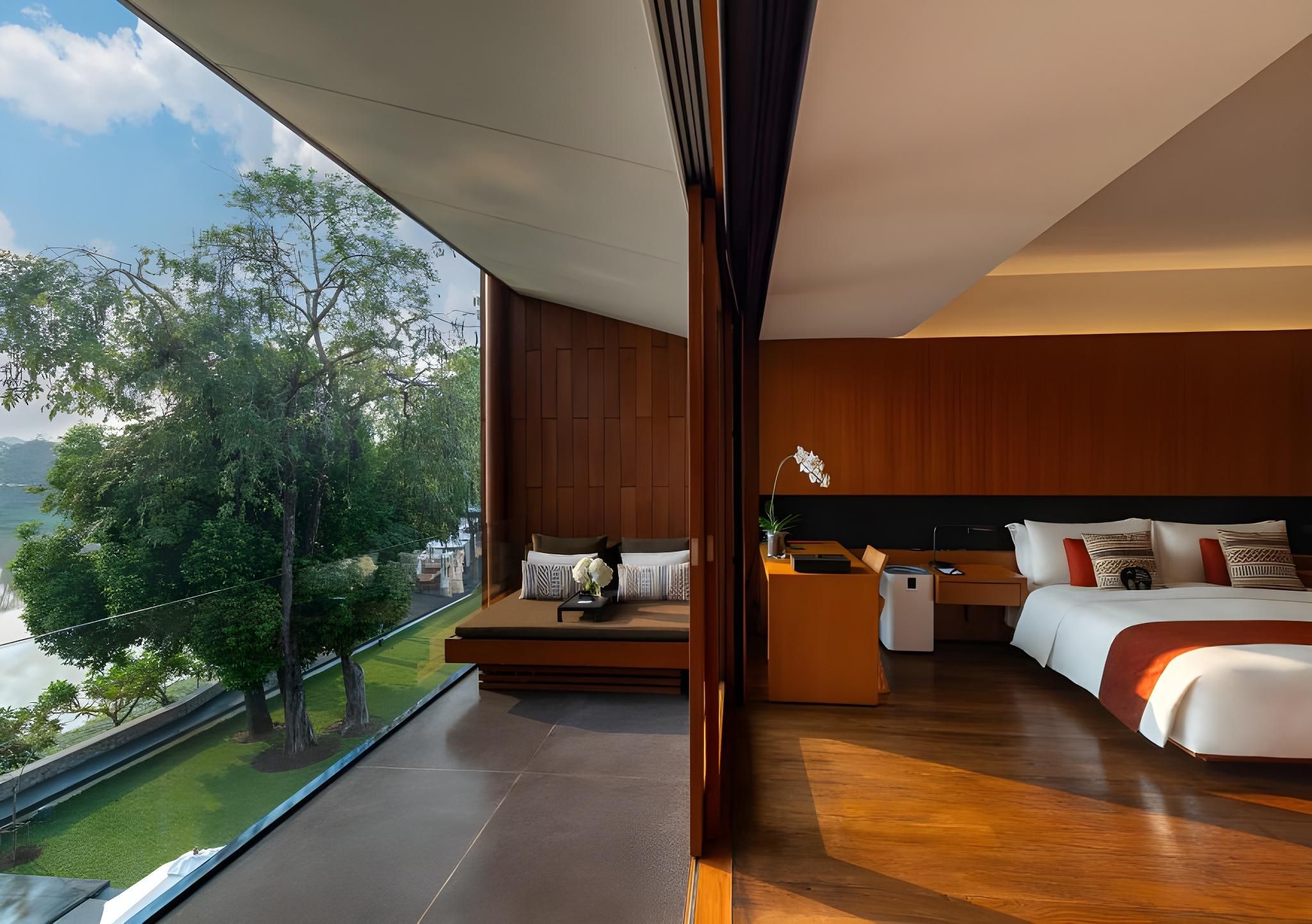 Riverfront Kasara Suite