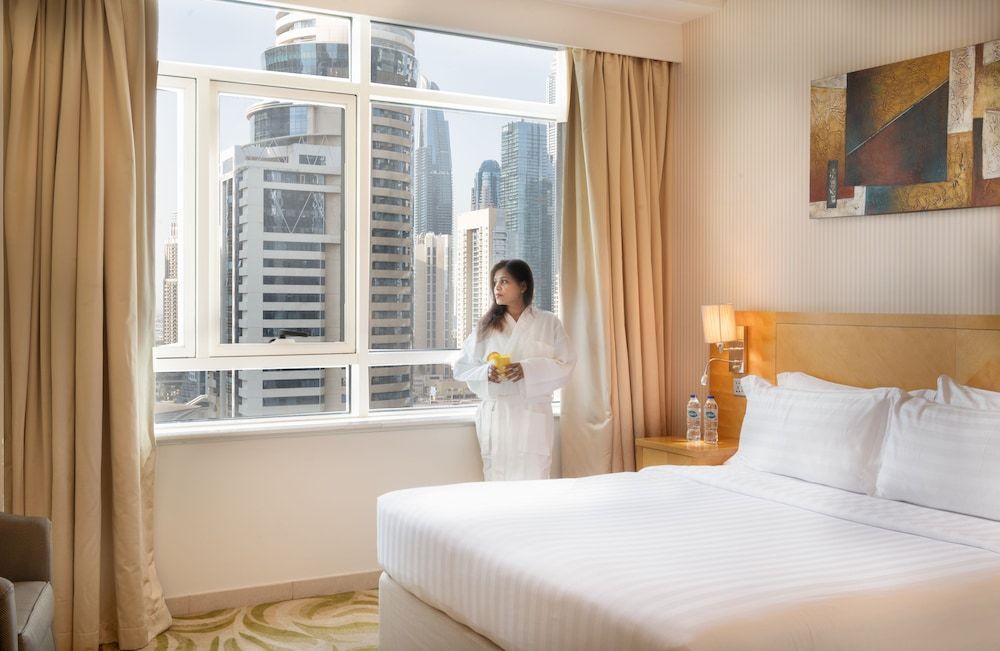 undefined Oaks Liwa Heights Suites 3