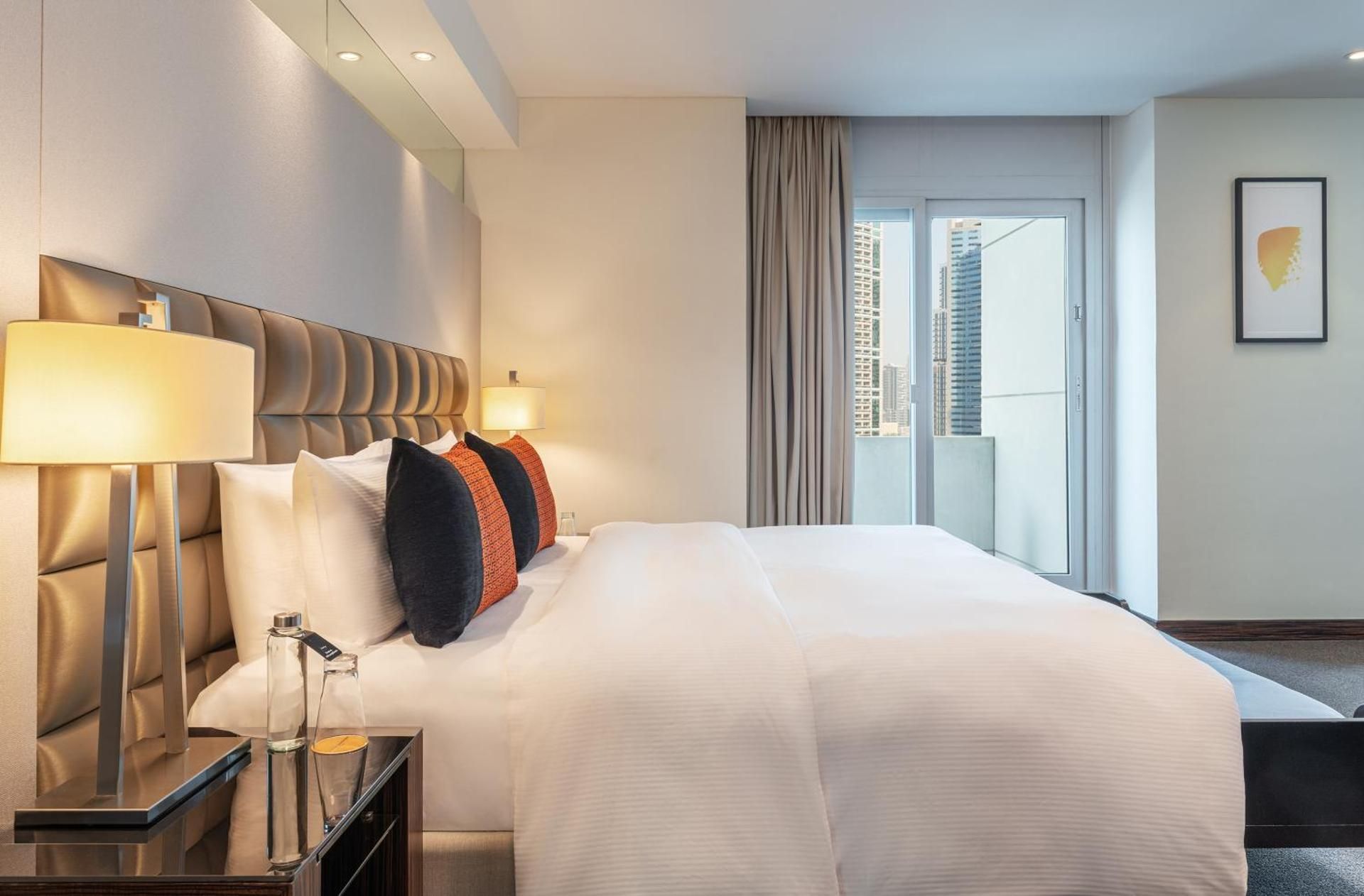 Executive Suite - Non-Smoking - Includes daily access to Riva Beach Club with free shuttle service