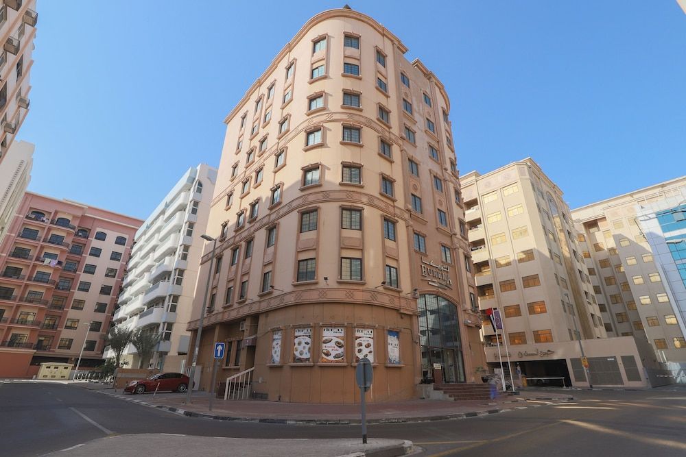 undefined Eureka Hotel 3