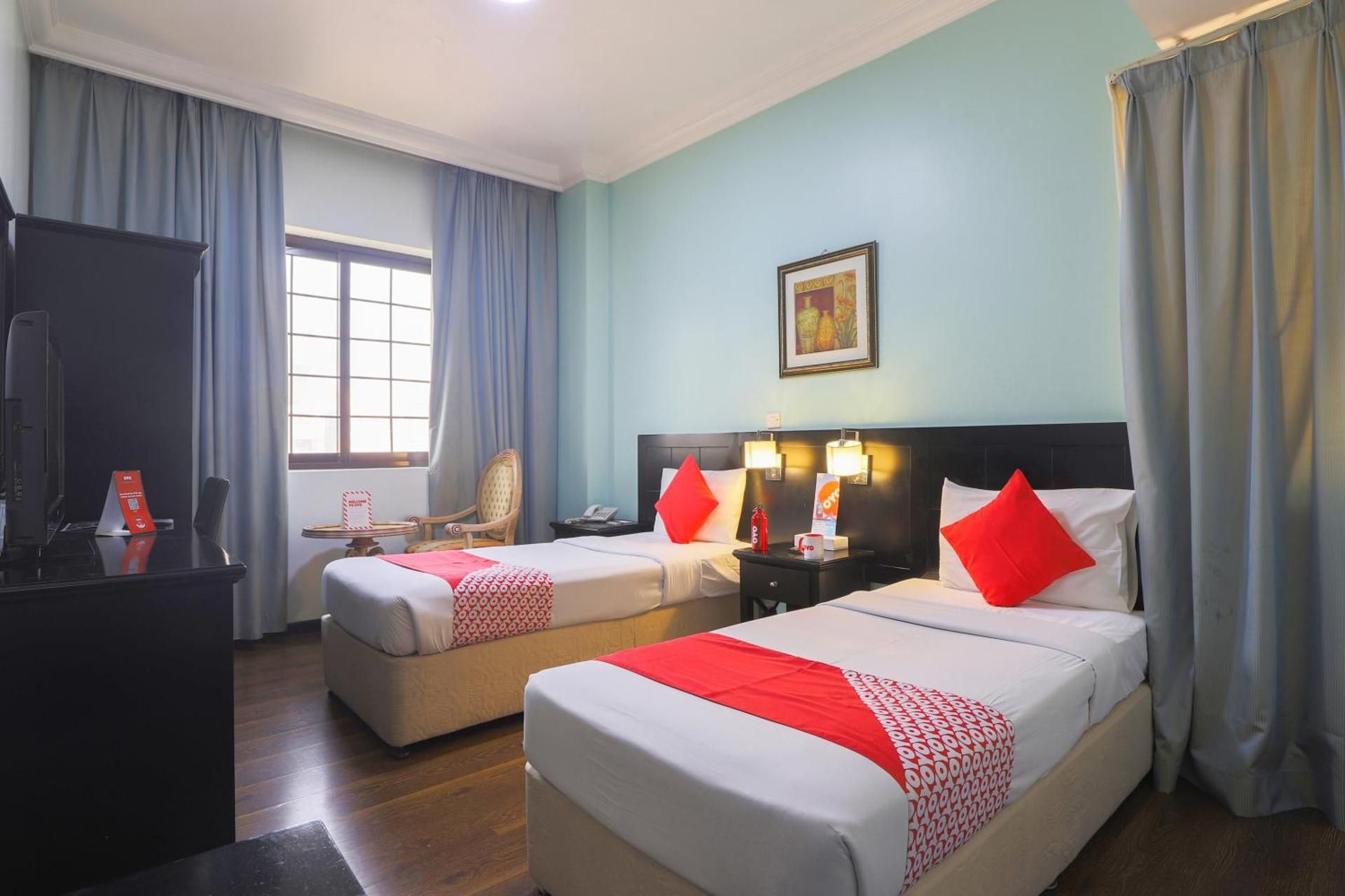 Eureka Hotel Standard Double Twin