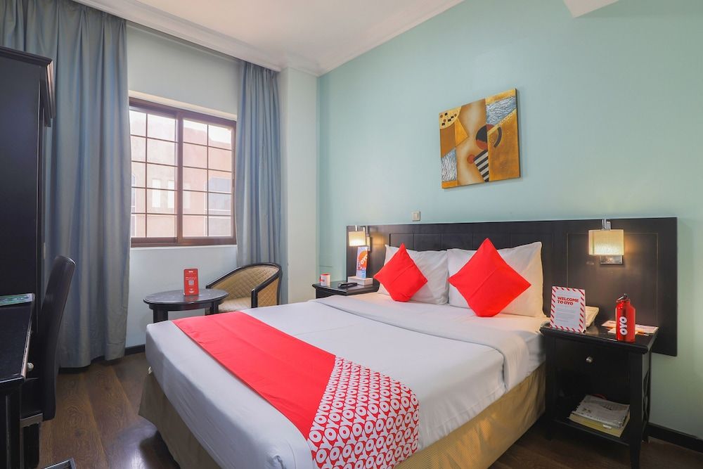 undefined Eureka Hotel