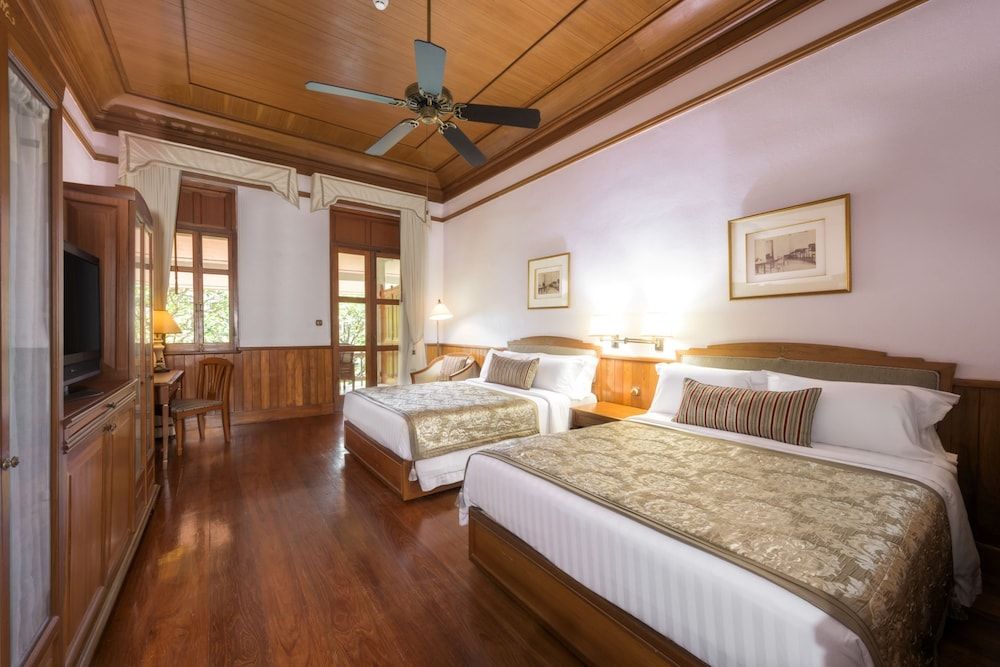 Family Room, 2 Double Beds, Terrace (Pool)