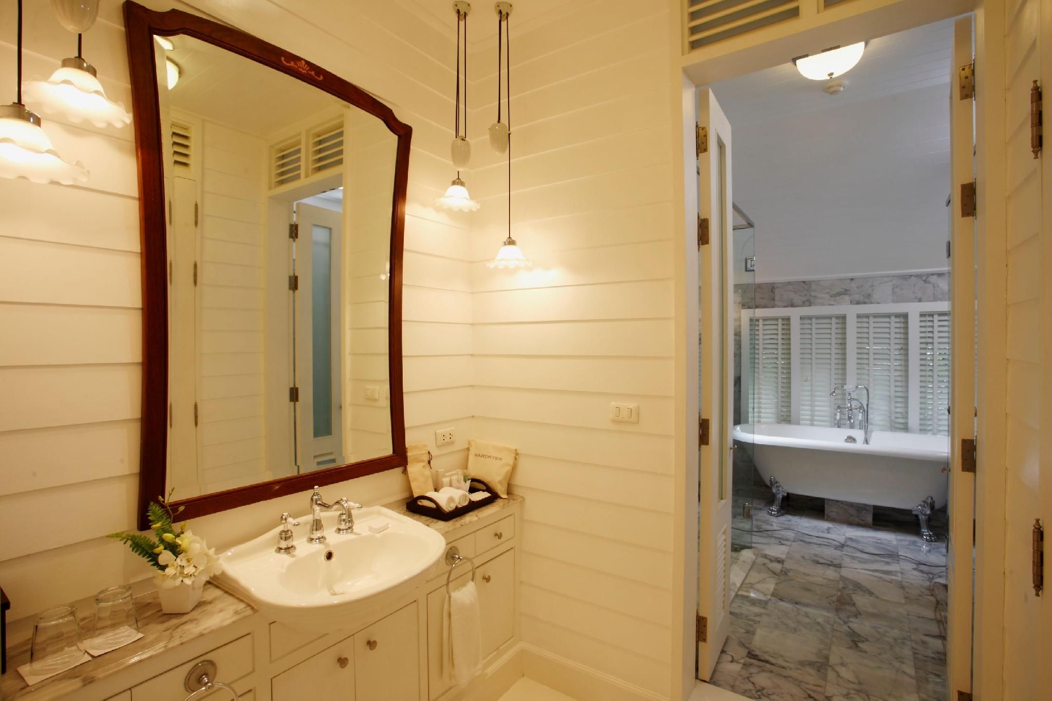 Villa 1 Bedroom Suite with Private Pool King+2Sofa Bed