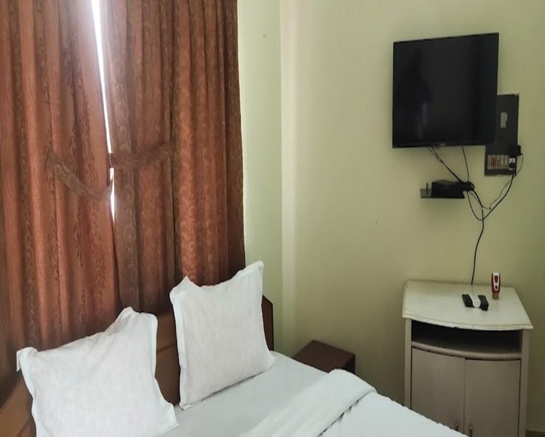 A/C Standard Room