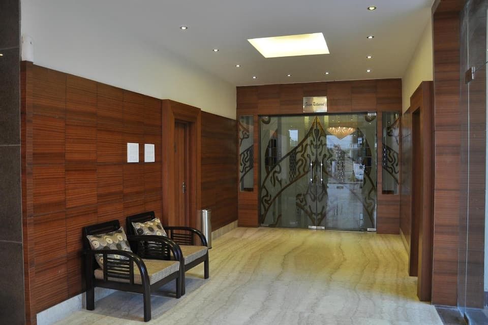 undefined Hotel Rivoli 8