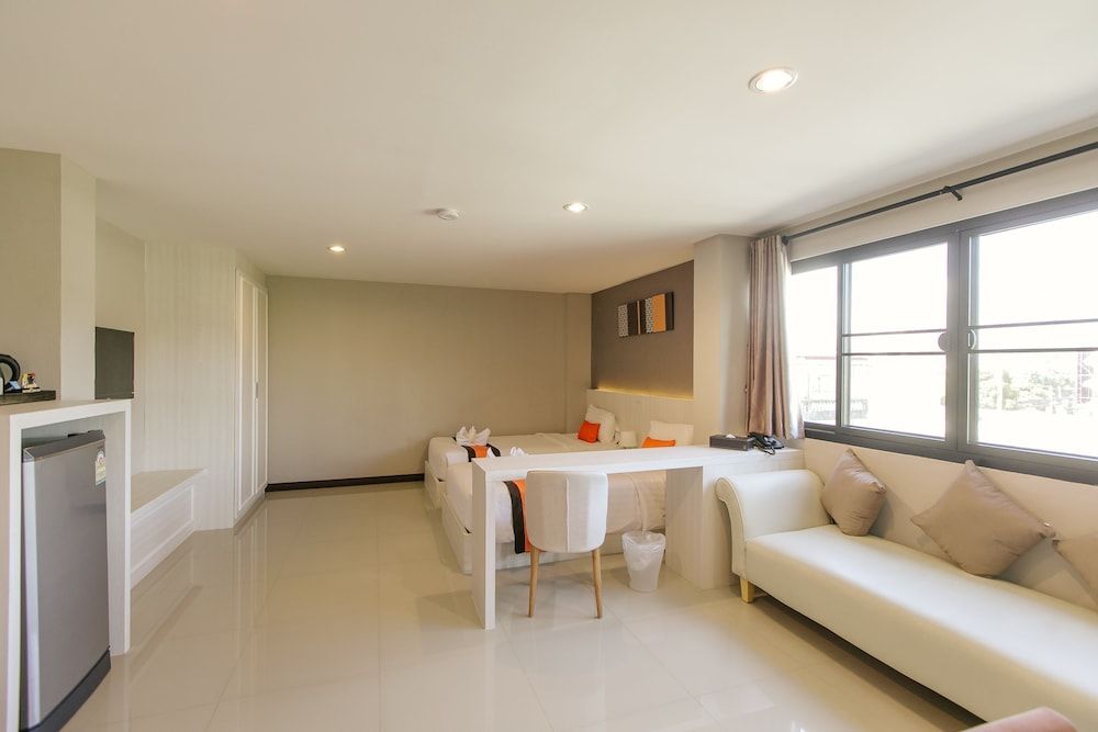 Grand Deluxe Twin Room
