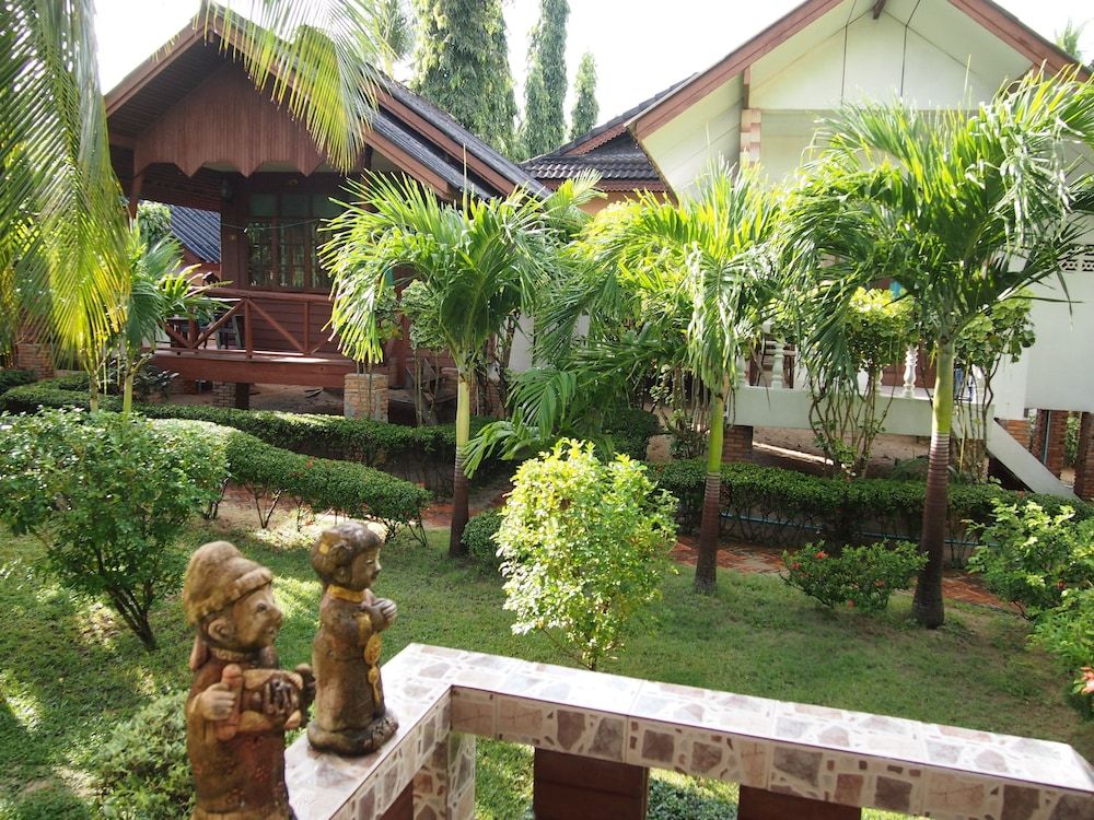 undefined Palm Point Village 6