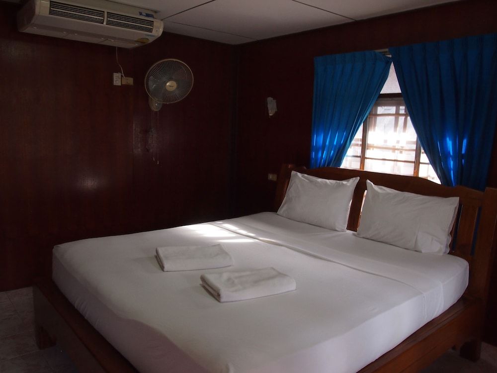 undefined Palm Point Village