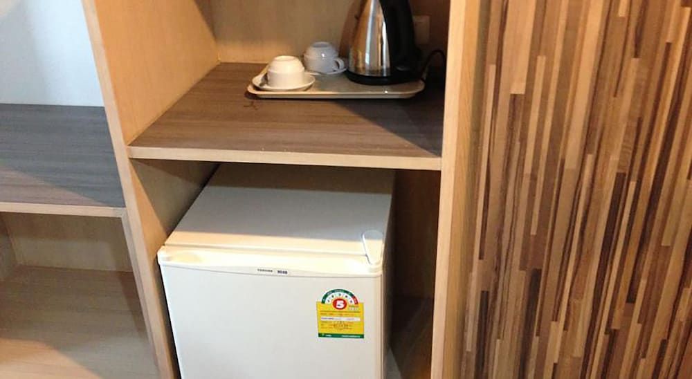 Aloha Hotel Hat Yai Deluxe Double Room 16