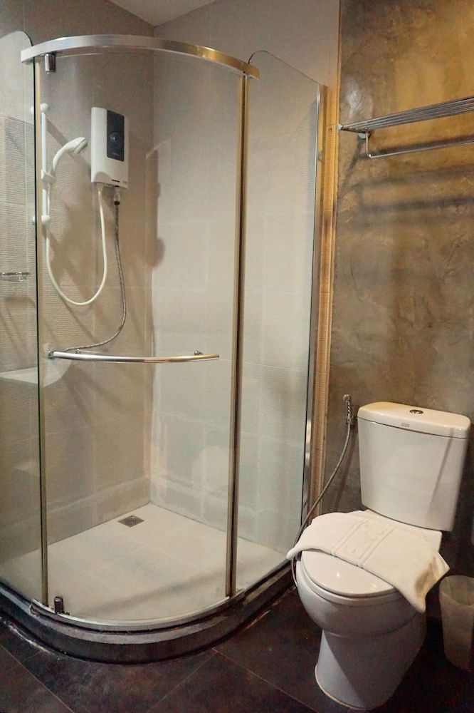 Hub de Leaf Rayong Standard Double Room 5