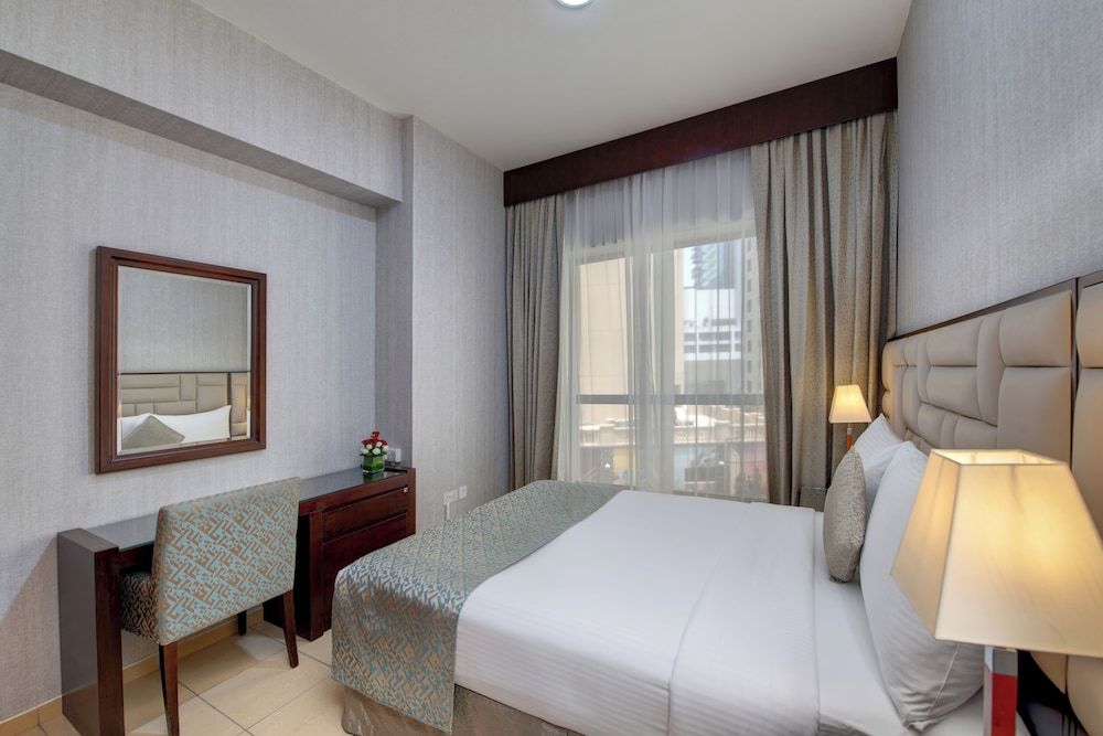 Suha JBR Hotel Apartments Deluxe One Bedroom Apartment 2