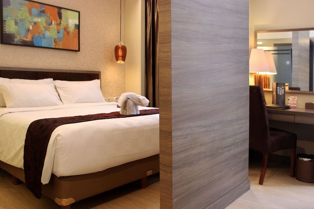 Premier Room