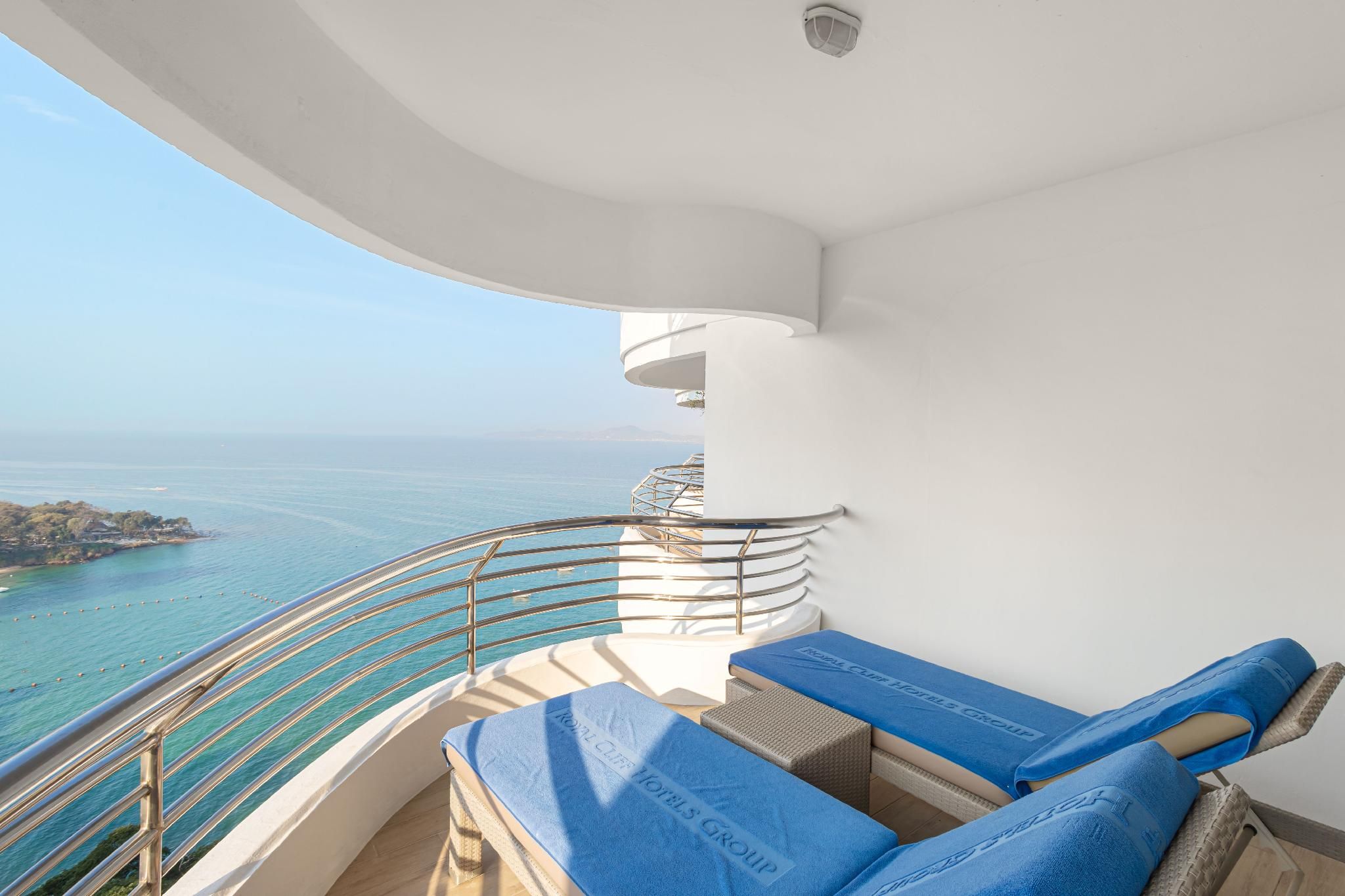 One-bedroom Junior Suite