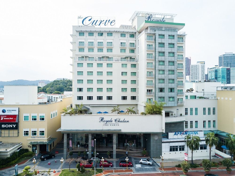 undefined Royale Chulan The Curve 4