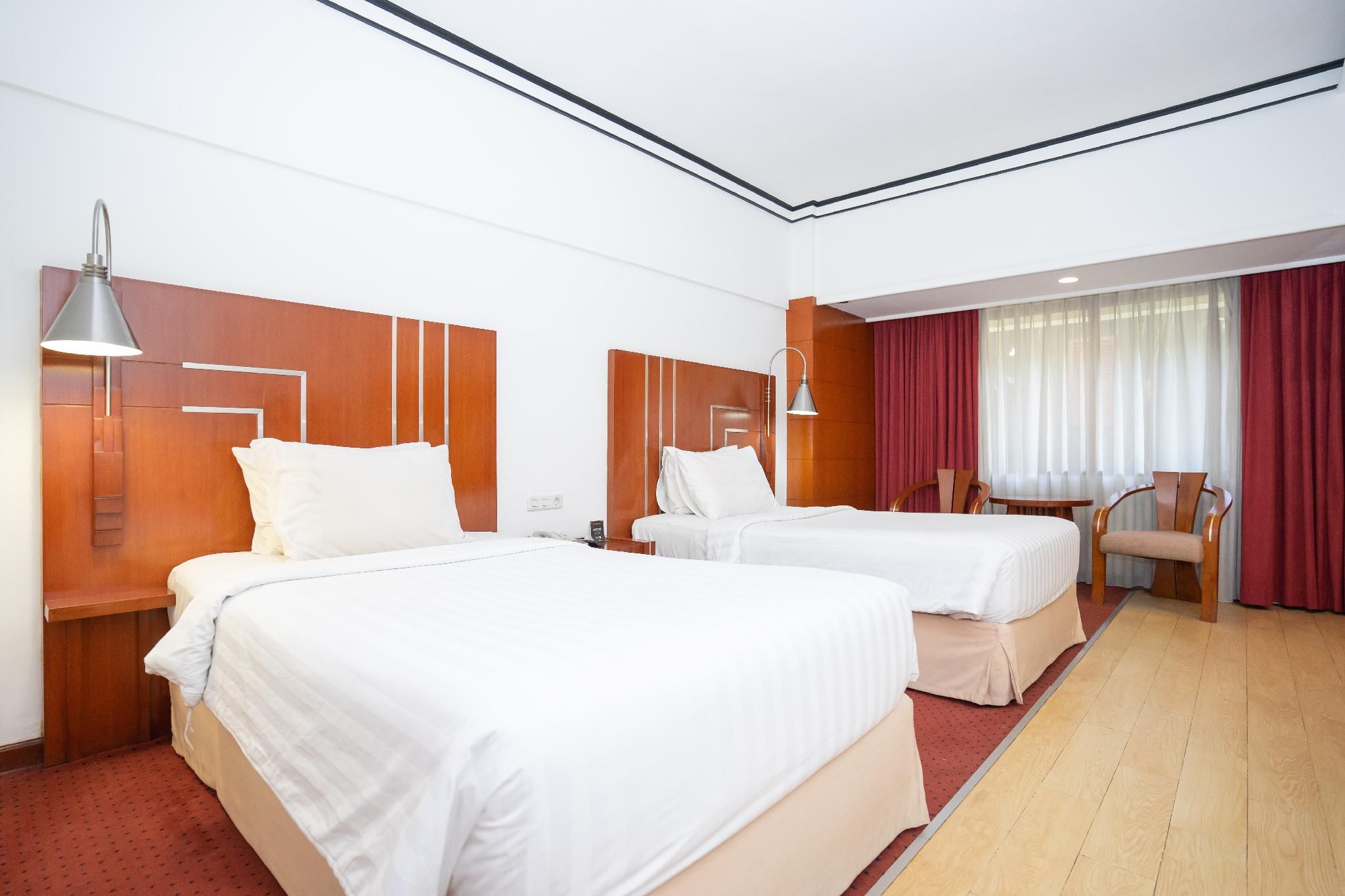 Deluxe Room Twin Bed
