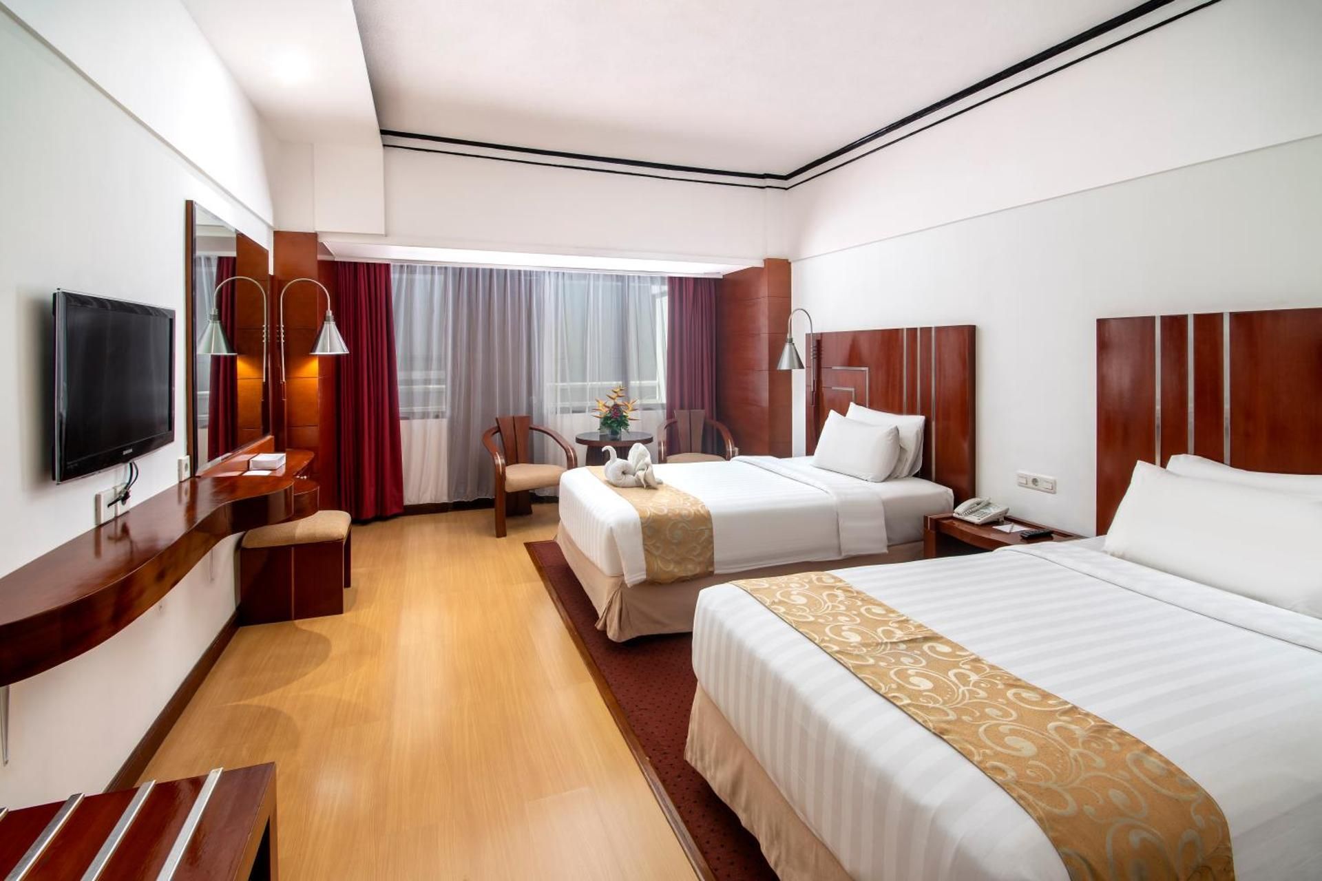 Deluxe Room Twin Bed
