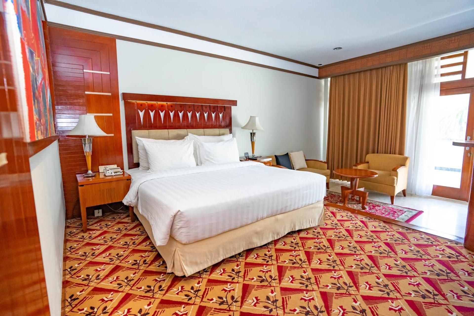 Executive King Bed Room