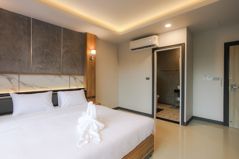 undefined The Mantra Hotel 5