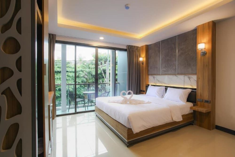 undefined The Mantra Hotel 4