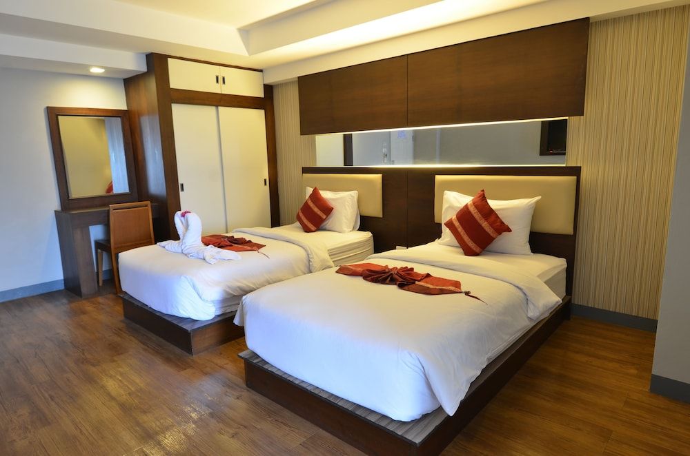 undefined Tara Garden 9