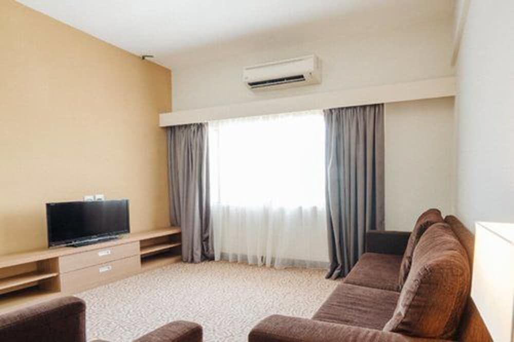 Raia Hotel & Convention Centre Terengganu Executive Suite 8