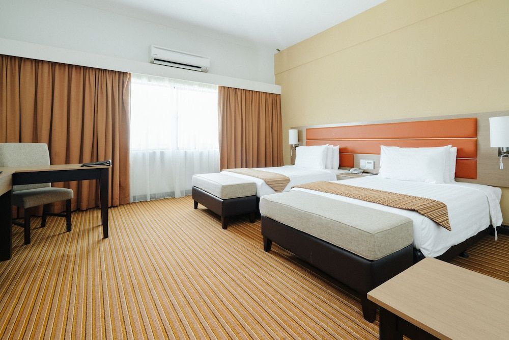Raia Hotel & Convention Centre Terengganu Superior Twin Room - 2 Single Beds