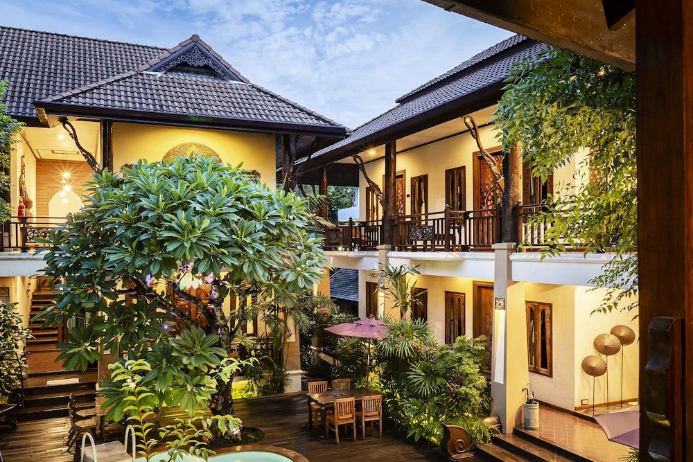 Courtyard View
