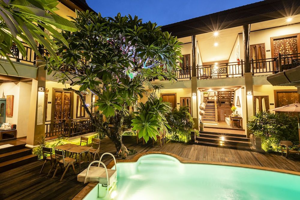 Courtyard View
