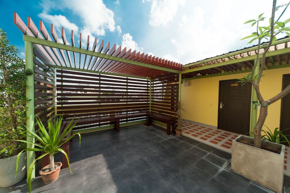 undefined Tara Place 3