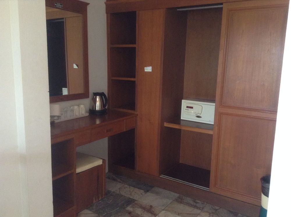 Marina Beach Resort Standard Bungalow 5