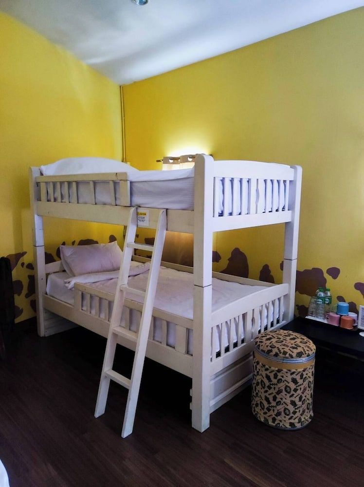 Family Room, 1 Bedroom