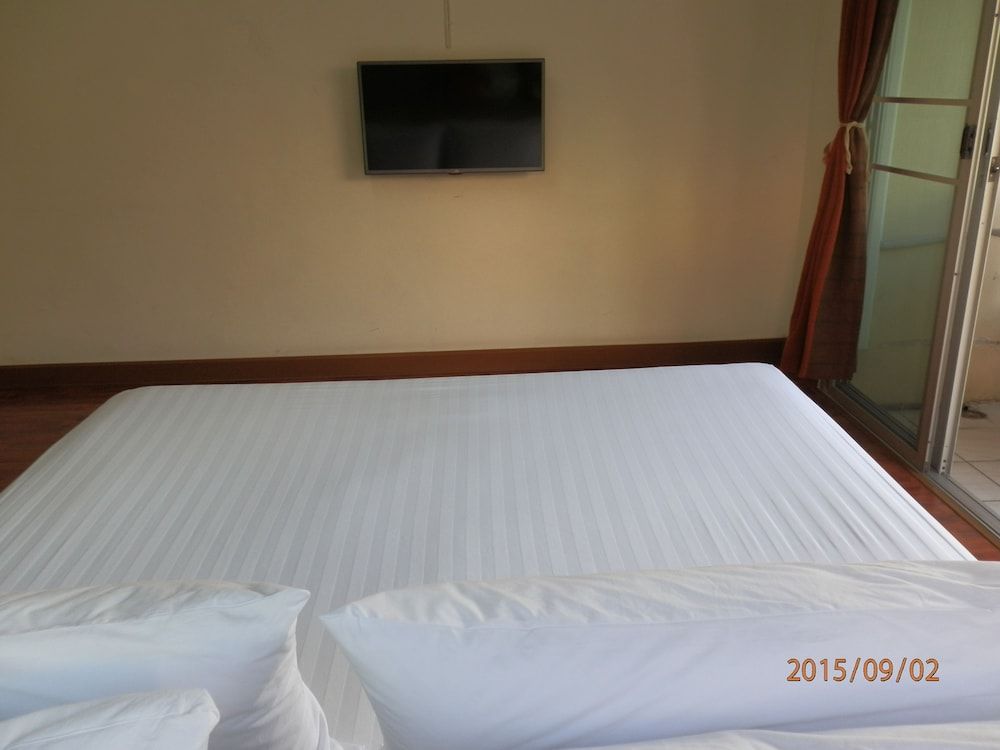 Sandy Serviced Apartment Basic Double Room 10