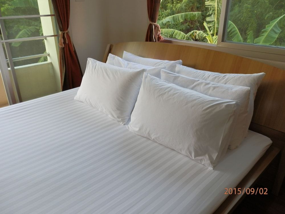 Sandy Serviced Apartment Basic Double Room