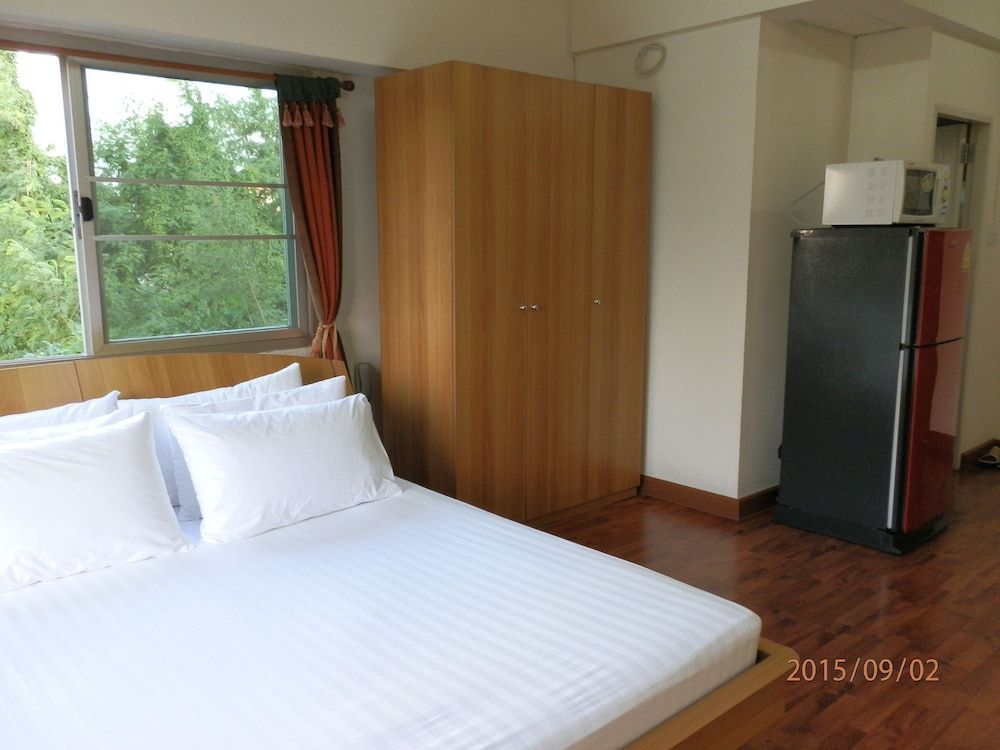 Sandy Serviced Apartment Basic Double Room 8