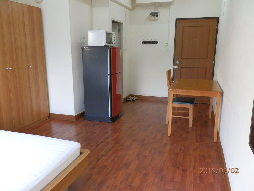 Sandy Serviced Apartment Basic Double Room 18