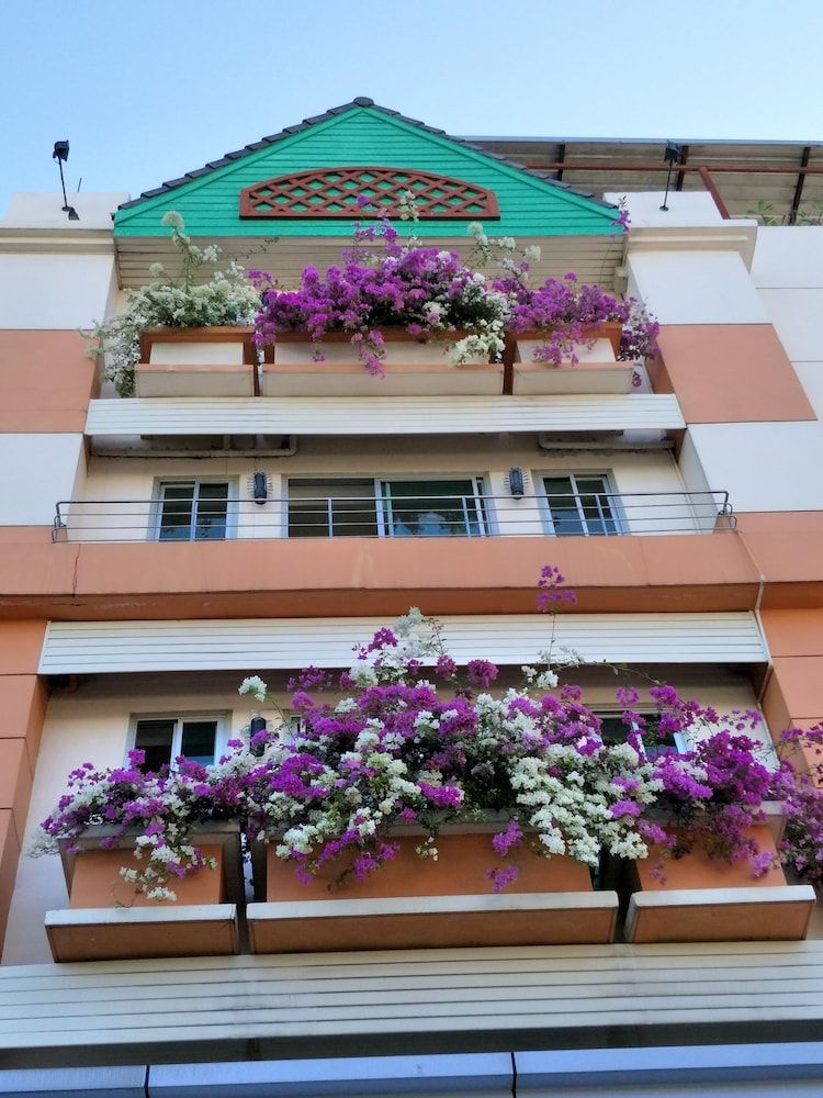 undefined Sandy Serviced Apartment