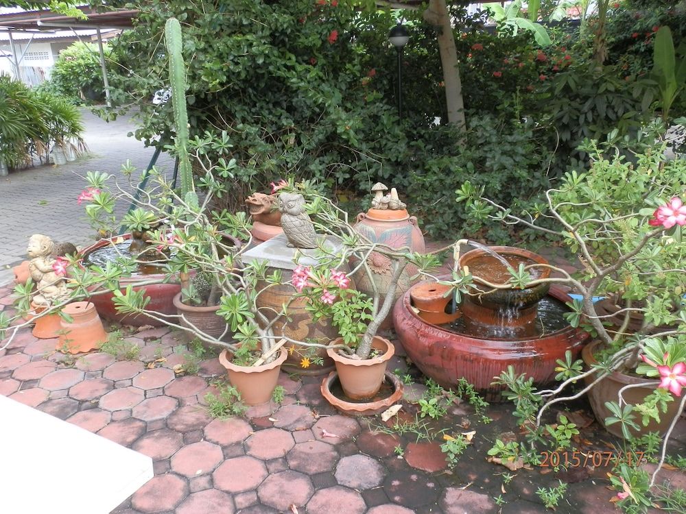 undefined Sandy Serviced Apartment 10