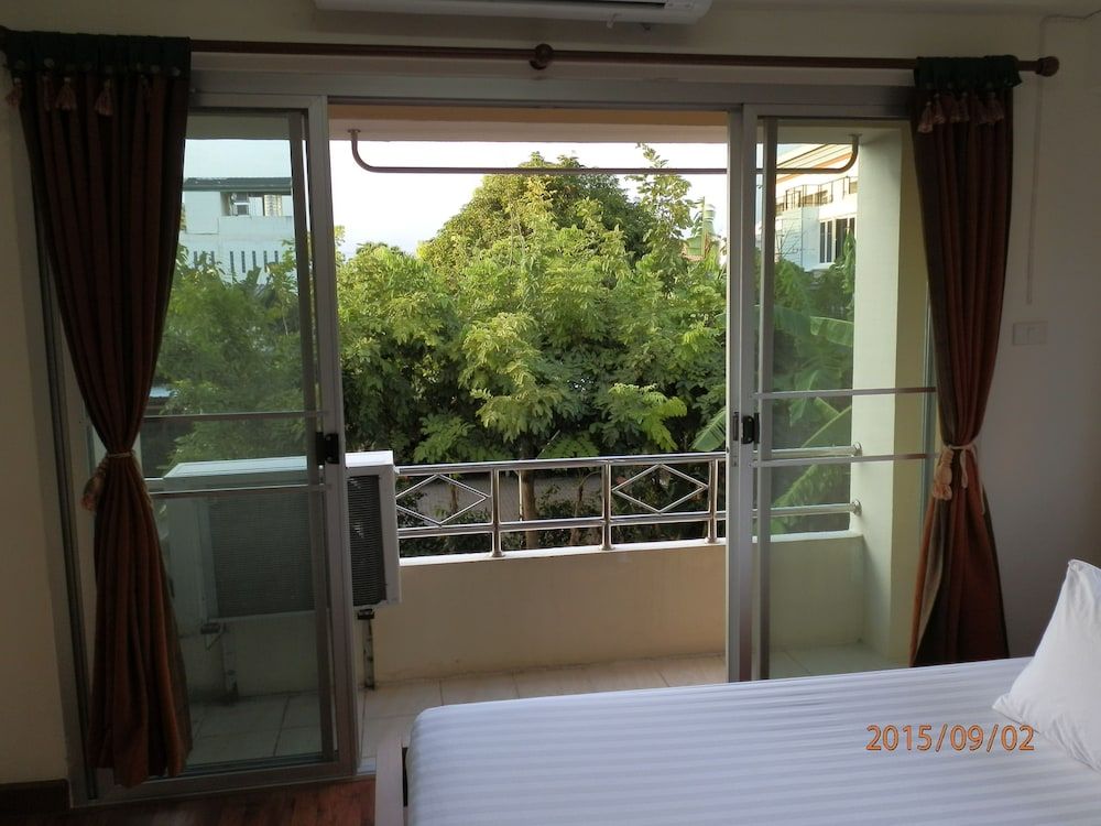 Sandy Serviced Apartment Basic Double Room 15